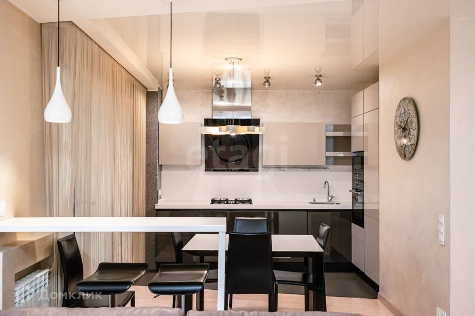Продаётся 3-комнатная квартира, 90.6 м²