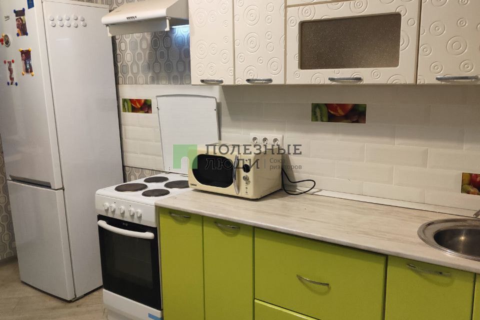 Сдаётся 1-комнатная квартира, 38 м²