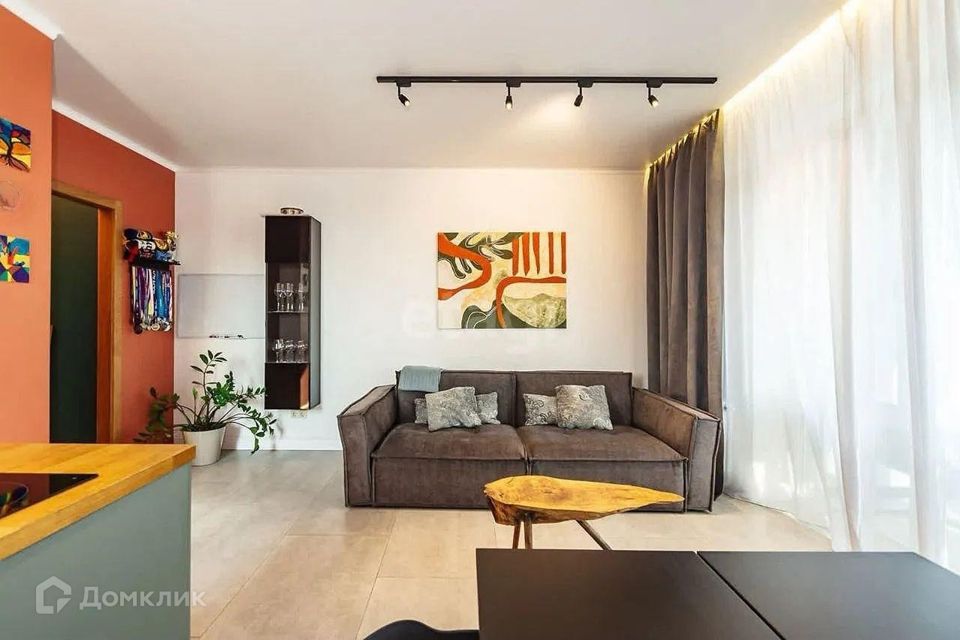 Продаётся 3-комнатная квартира, 65 м²
