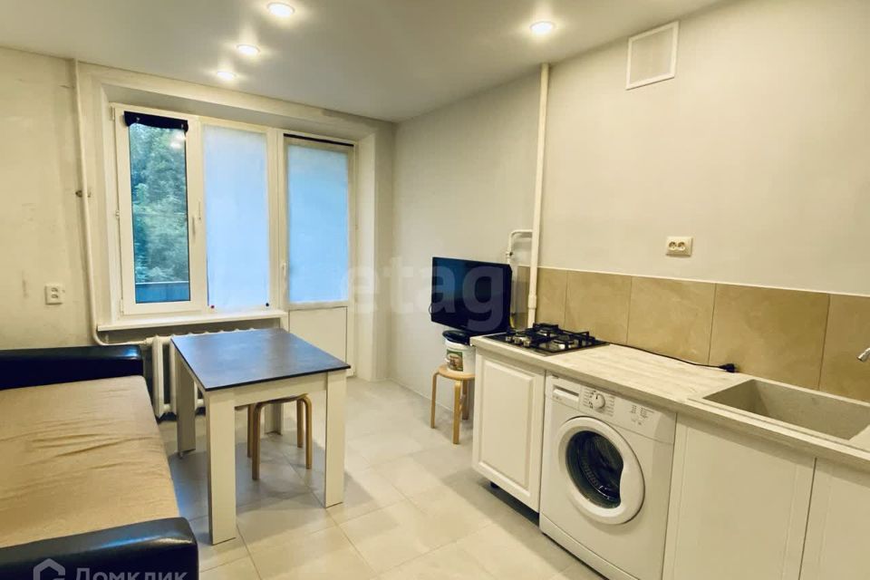 Продаётся 1-комнатная квартира, 35.2 м²