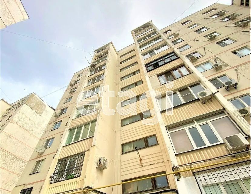 Продаётся 4-комнатная квартира, 83 м²