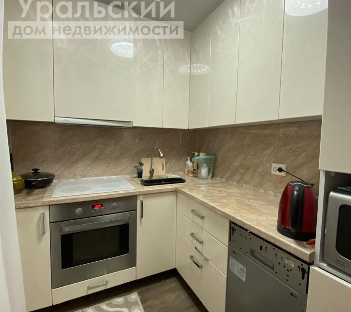 Продаётся 3-комнатная квартира, 55.5 м²