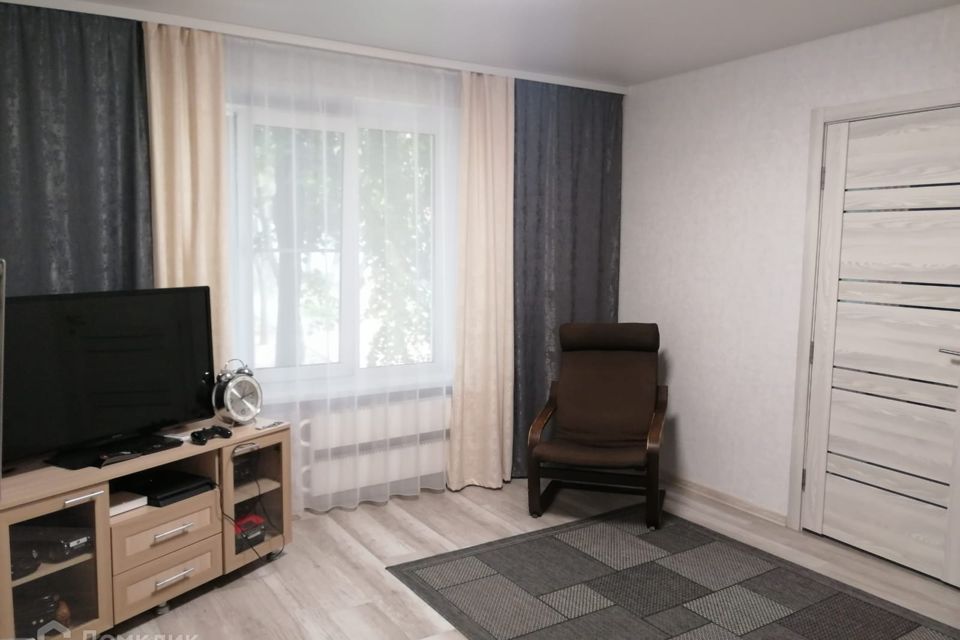 Продаётся 4-комнатная квартира, 63 м²