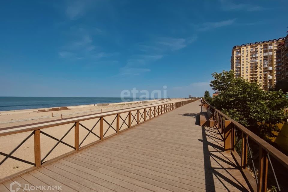 Продаётся 3-комнатная квартира, 100 м²