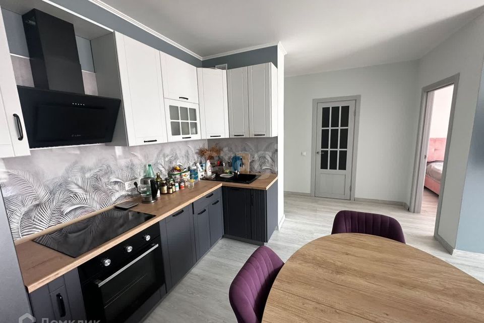 Продаётся 1-комнатная квартира, 43 м²