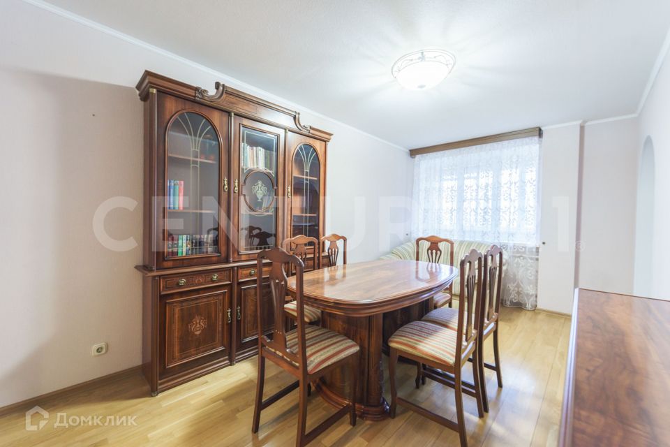 Продаётся 3-комнатная квартира, 116.4 м²