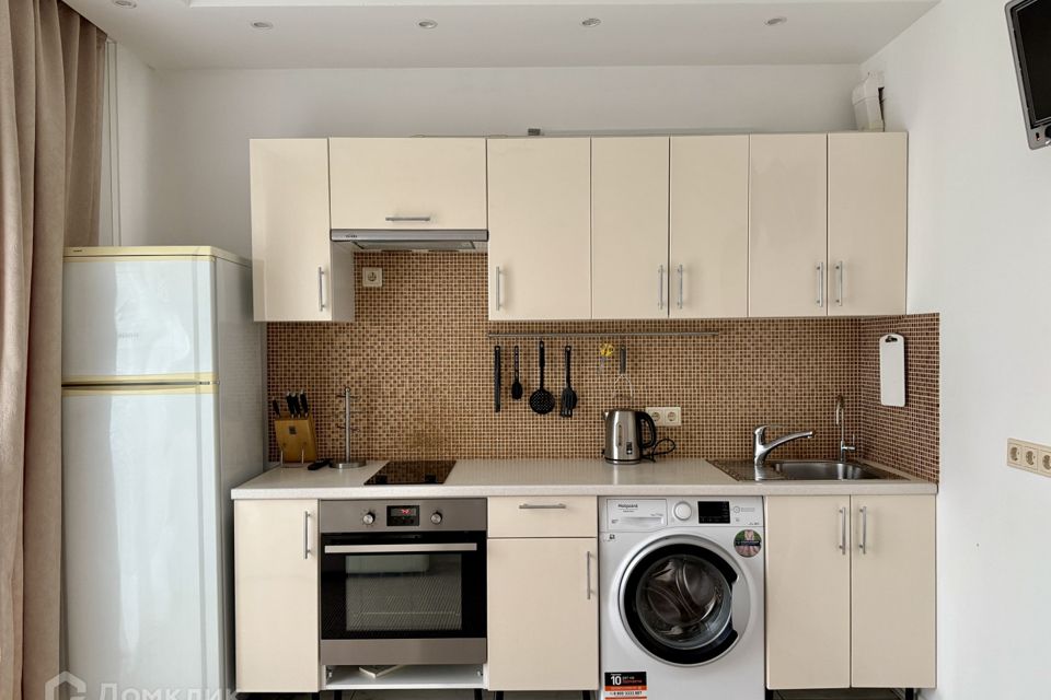 Сдаётся 1-комнатная квартира, 42 м²