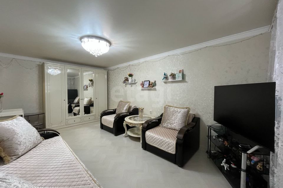Продаётся 1-комнатная квартира, 35.2 м²