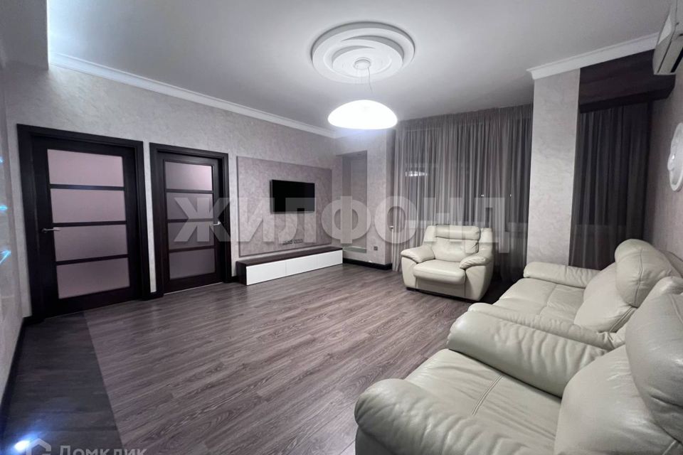 Продаётся 3-комнатная квартира, 97 м²