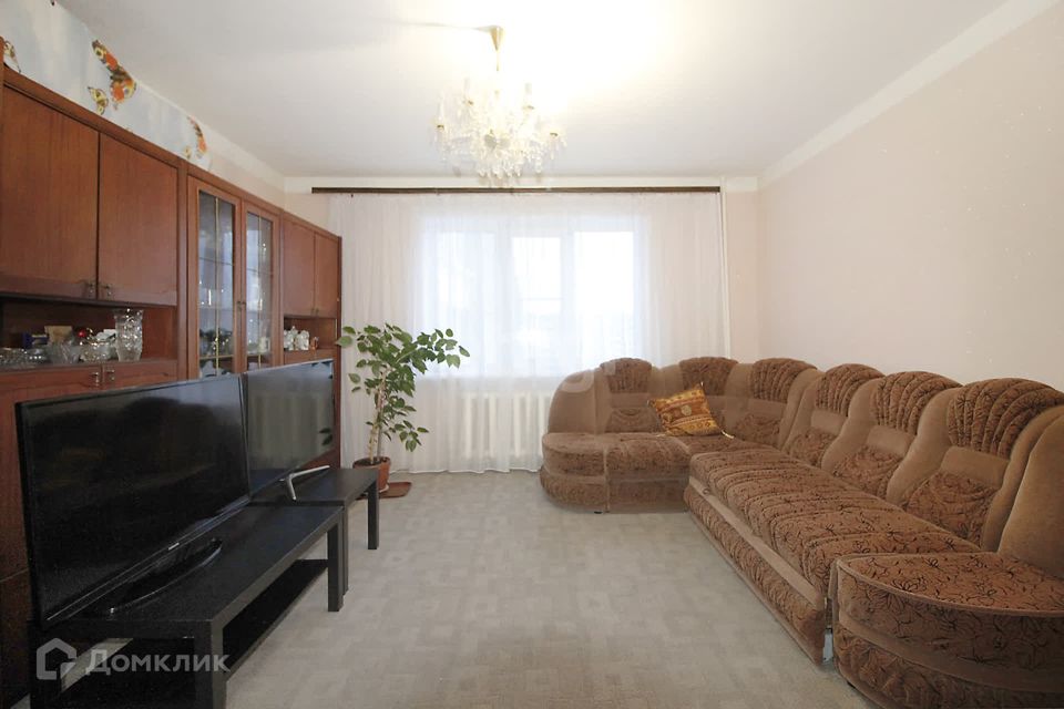 Продаётся 4-комнатная квартира, 89.6 м²