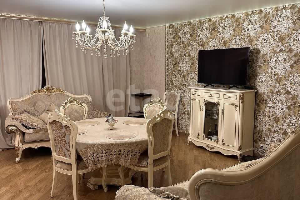 Продаётся 4-комнатная квартира, 96 м²