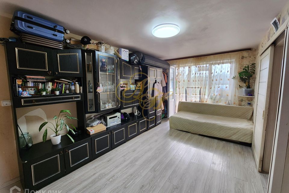 Продаётся 4-комнатная квартира, 60 м²