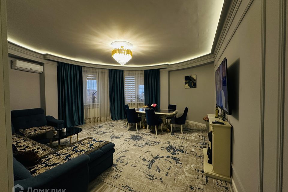Продаётся 2-комнатная квартира, 78.3 м²