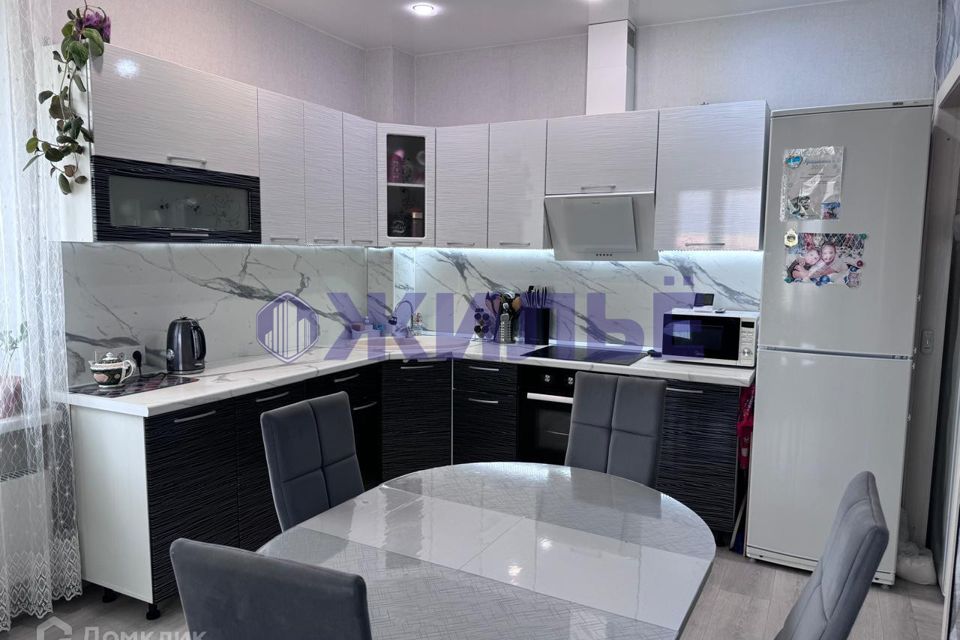 Продаётся 2-комнатная квартира, 62 м²