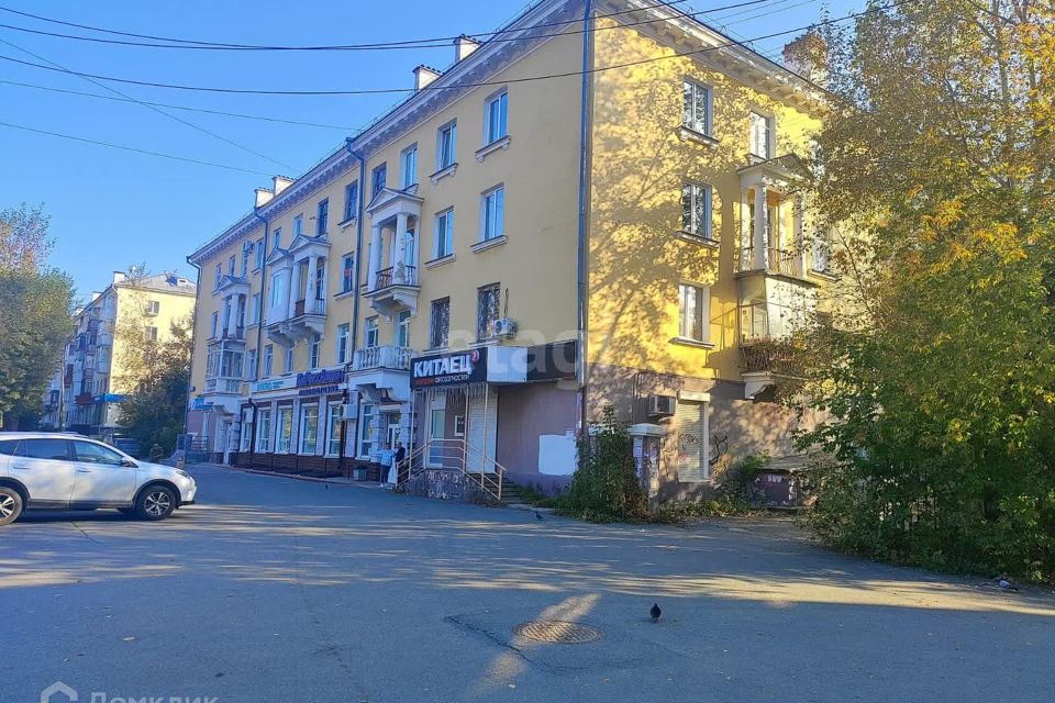 Продаётся 3-комнатная квартира, 57 м²