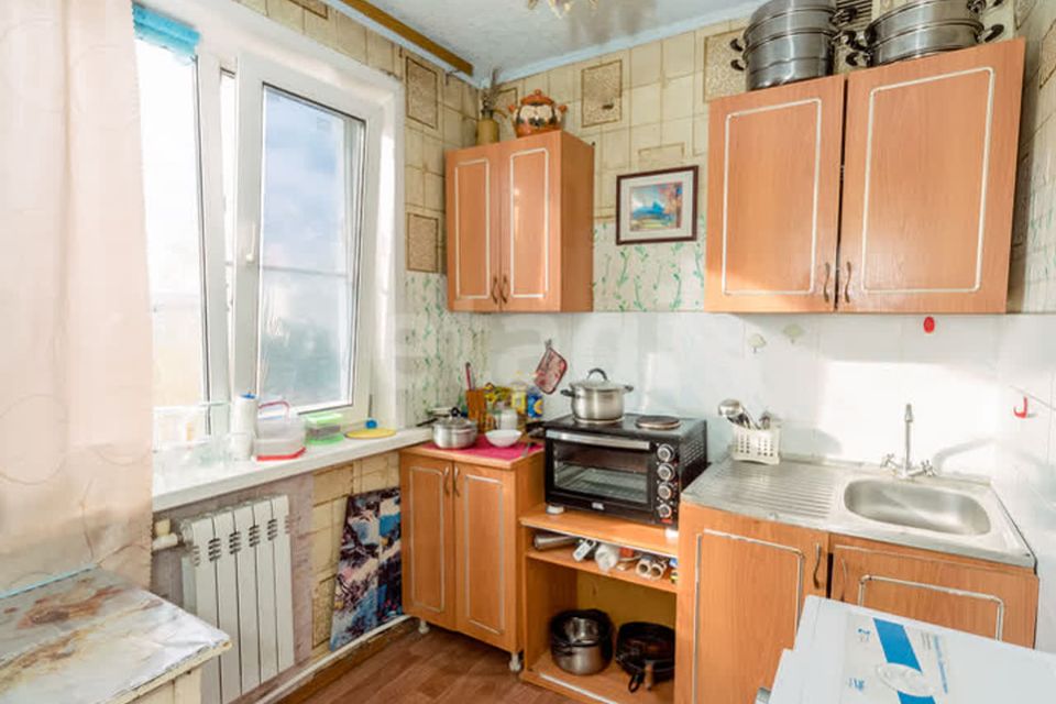 Продаётся 3-комнатная квартира, 50.7 м²