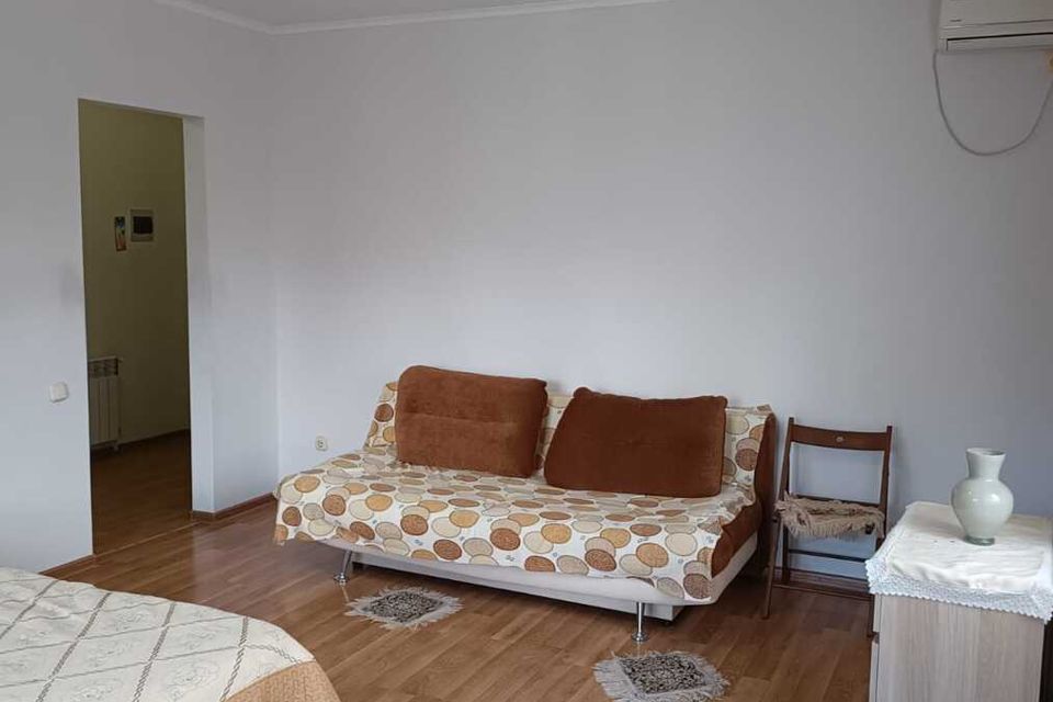 Продаётся 1-комнатная квартира, 49 м²