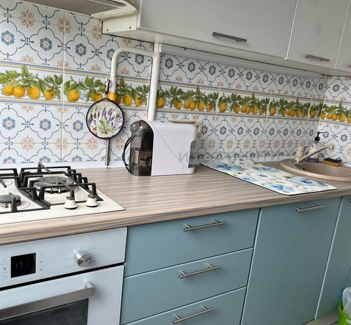 Продаётся 3-комнатная квартира, 53 м²