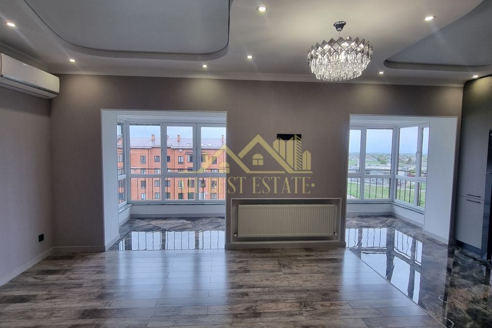 Продаётся 3-комнатная квартира, 93 м²