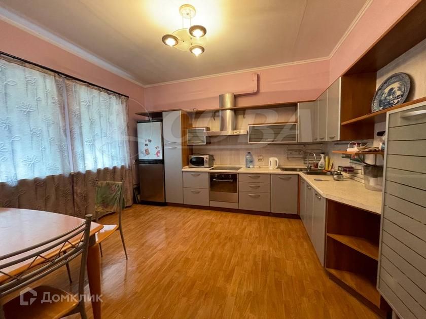 Сдаётся 4-комнатная квартира, 150 м²