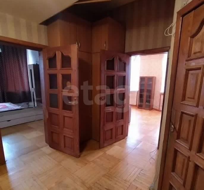 Продаётся 4-комнатная квартира, 87 м²