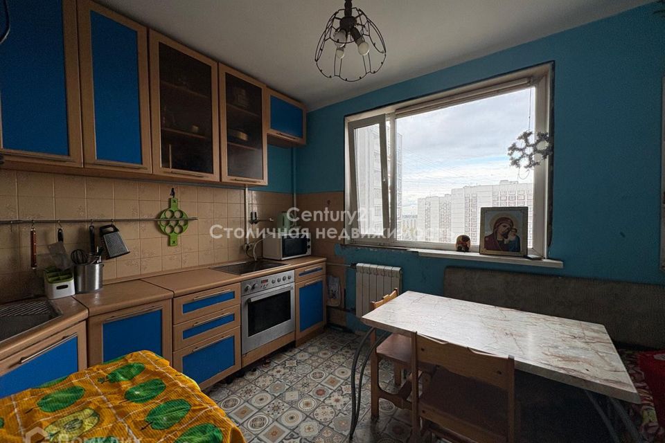 Продаётся 4-комнатная квартира, 97.6 м²