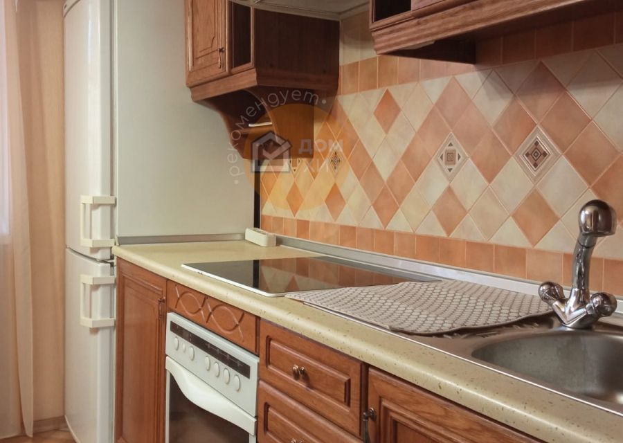 Продаётся 2-комнатная квартира, 57.2 м²