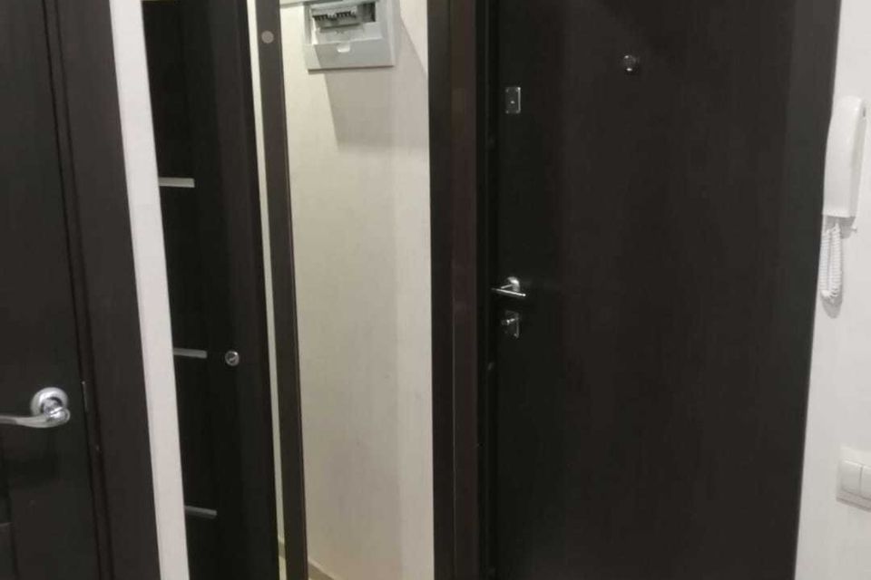 Продаётся 1-комнатная квартира, 37.7 м²
