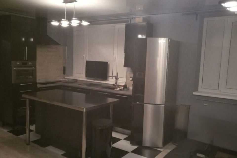 Продаётся 1-комнатная квартира, 49.3 м²