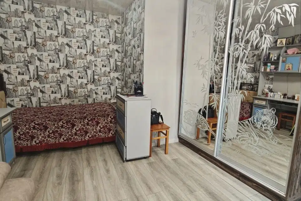 Продаётся 3-комнатная квартира, 53.75 м²