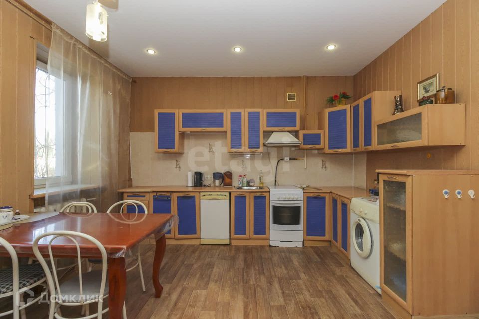 Продаётся 3-комнатная квартира, 90.2 м²