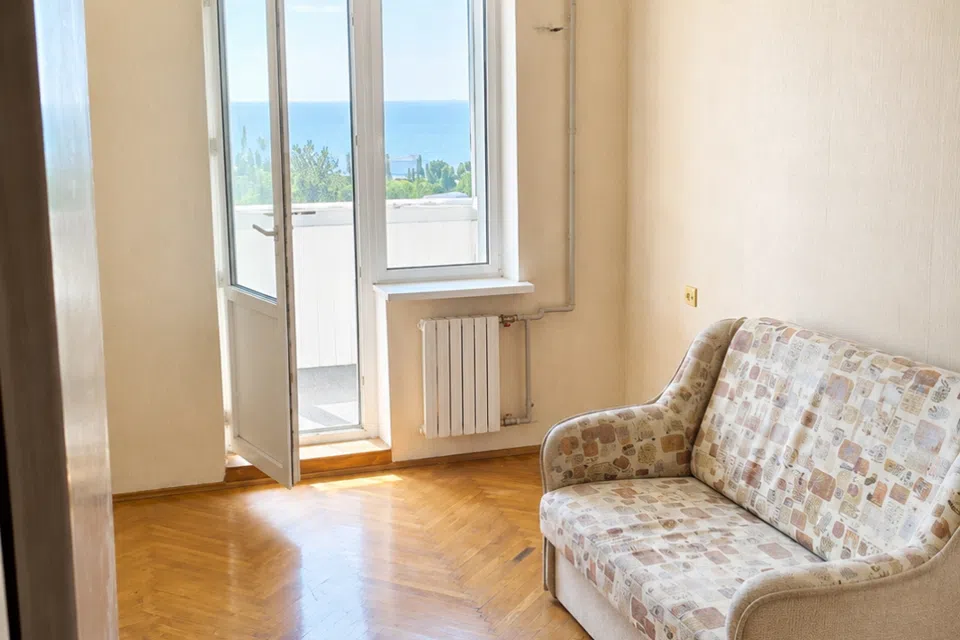 Продаётся 4-комнатная квартира, 109 м²