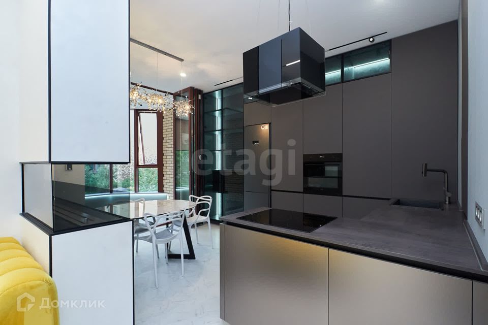 Продаётся 2-комнатная квартира, 80 м²