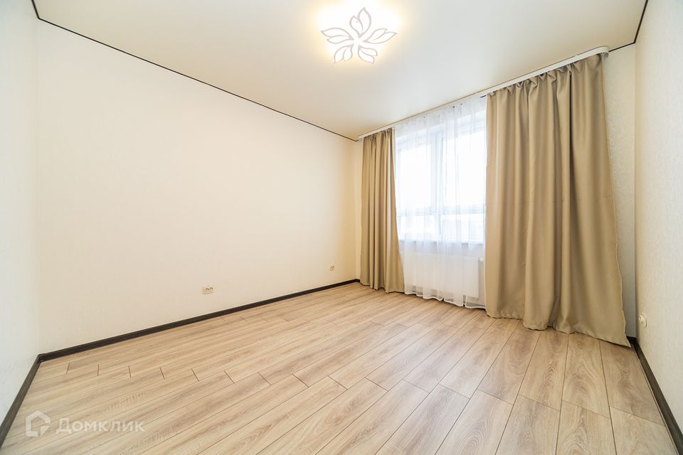 Продаётся 1-комнатная квартира, 41.9 м²