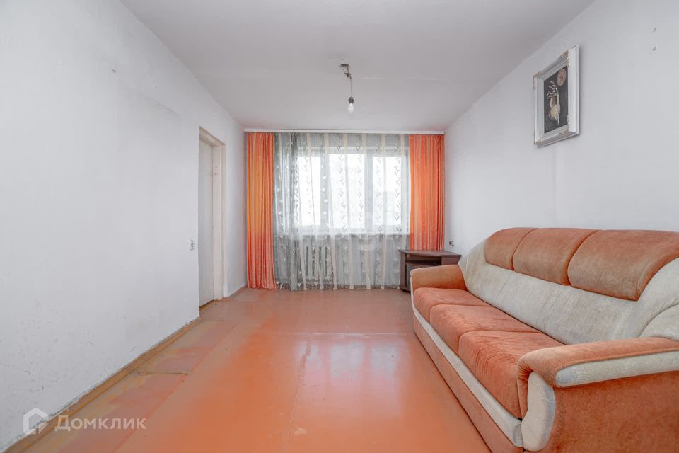 Продаётся 4-комнатная квартира, 67.2 м²
