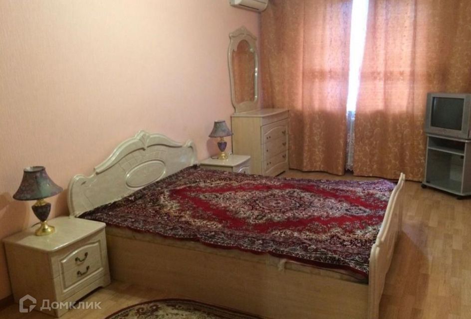 Сдаётся 2-комнатная квартира, 54 м²