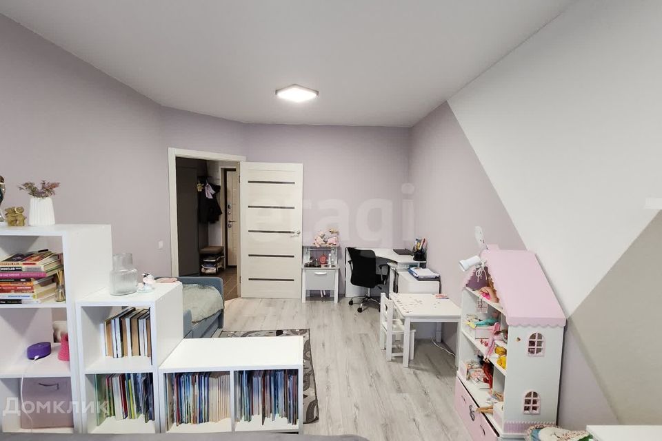 Продаётся 1-комнатная квартира, 38 м²