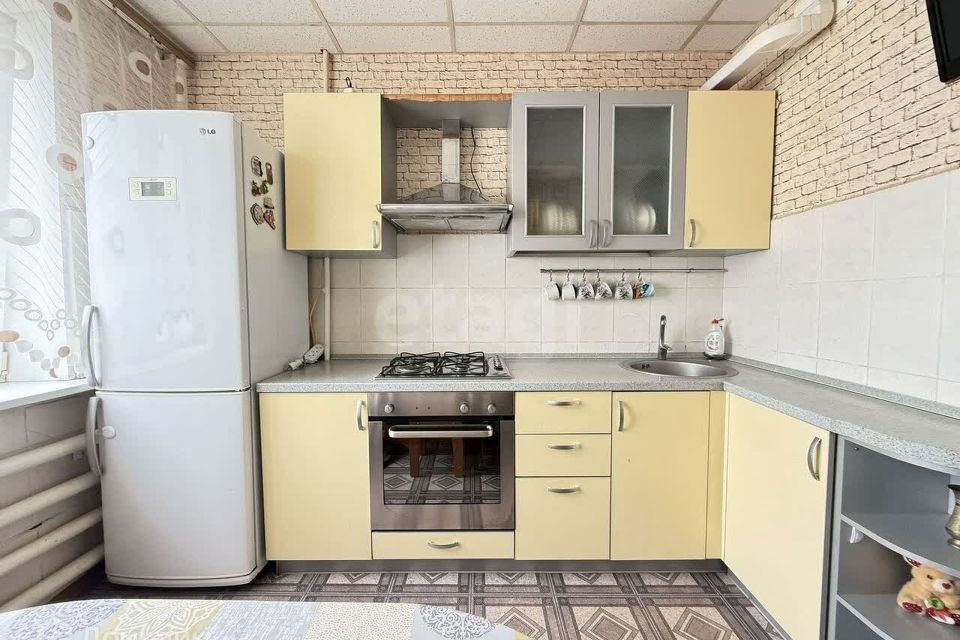 Продаётся 3-комнатная квартира, 63.1 м²
