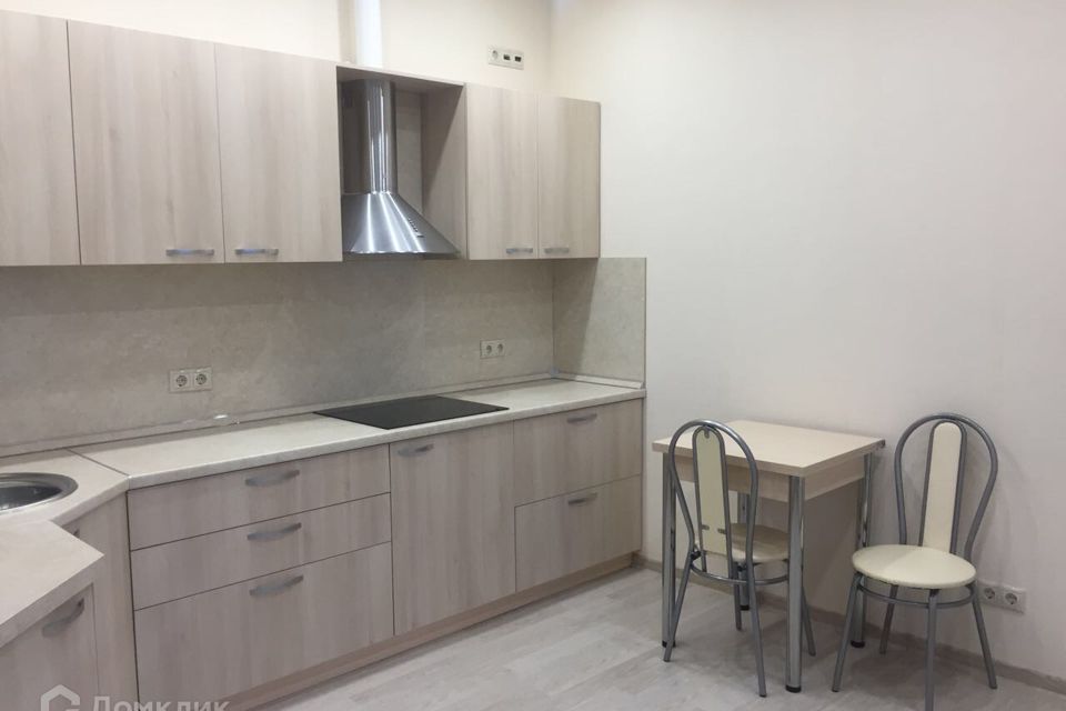 Продаётся 1-комнатная квартира, 37.2 м²