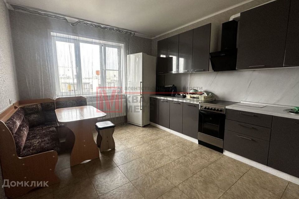 Сдаётся 2-комнатная квартира, 65 м²