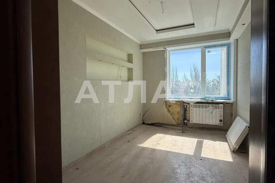 Продаётся 3-комнатная квартира, 98 м²