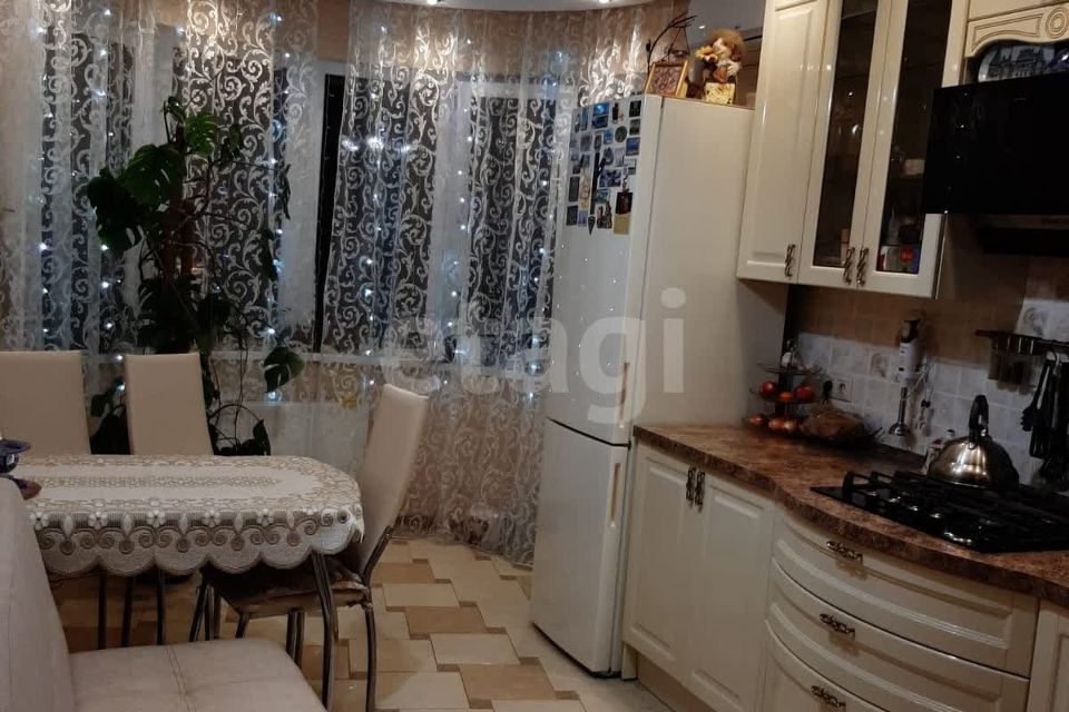 Продаётся 3-комнатная квартира, 81.5 м²