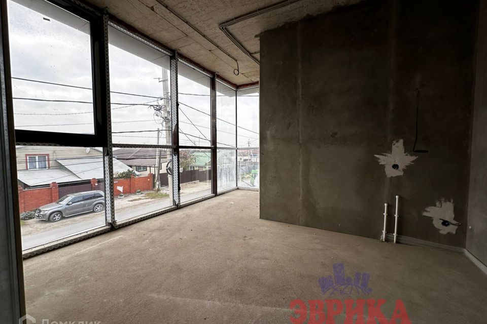 Продаётся 1-комнатная квартира, 41.9 м²