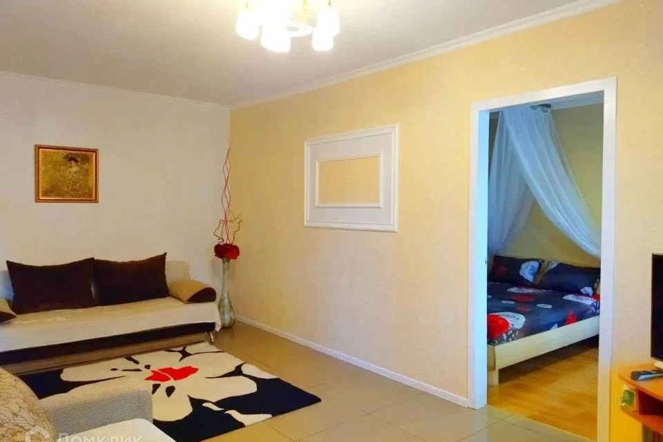 Сдаётся 2-комнатная квартира, 52 м²