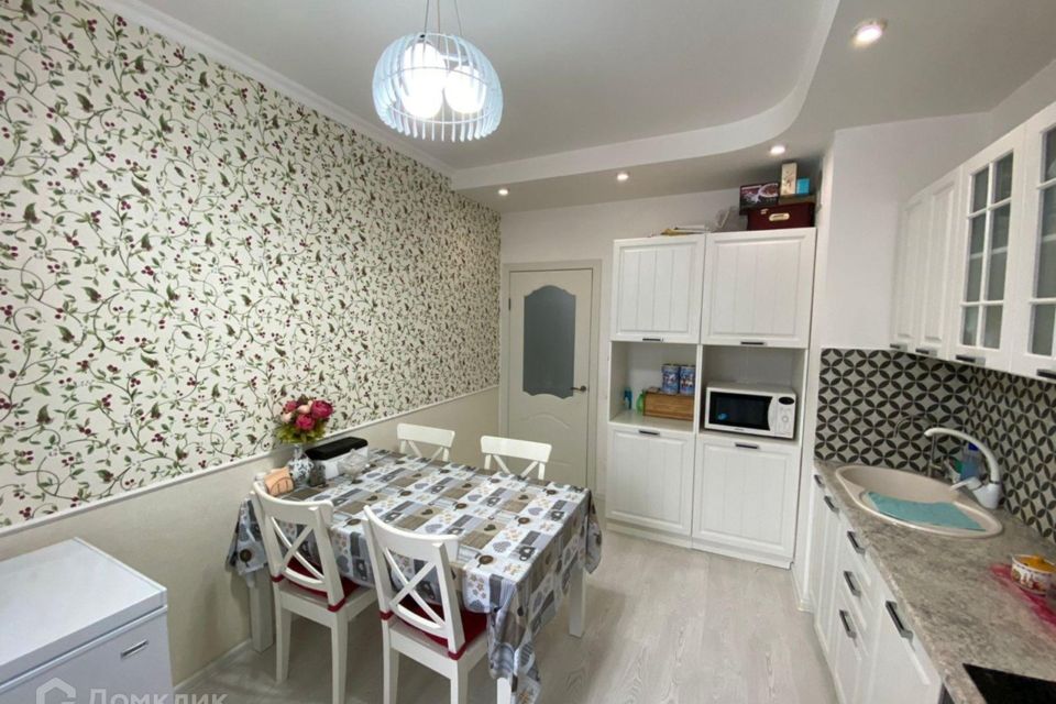 Продаётся 2-комнатная квартира, 60.4 м²