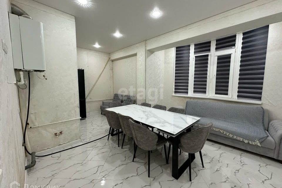 Продаётся 1-комнатная квартира, 50 м²