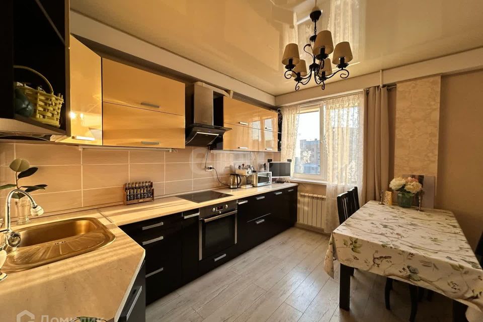 Продаётся 2-комнатная квартира, 65 м²