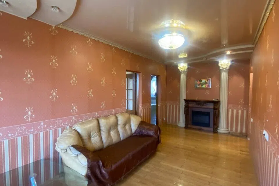 Сдаётся 3-комнатная квартира, 76 м²