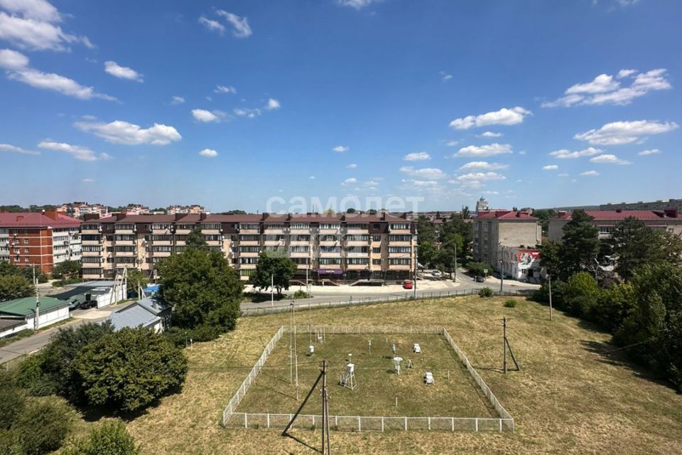Продаётся 2-комнатная квартира, 63.3 м²