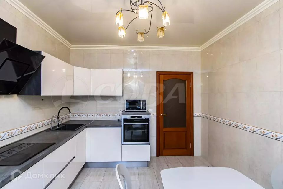 Сдаётся 3-комнатная квартира, 90 м²